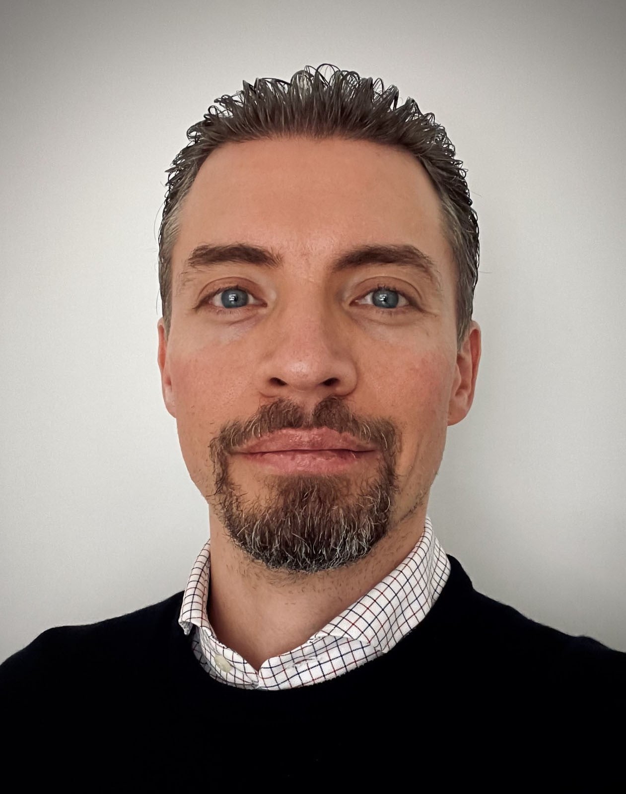 Dr. Fernando Fernandez Hexsel