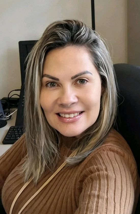 Foto da advogada Andreia Iglesias