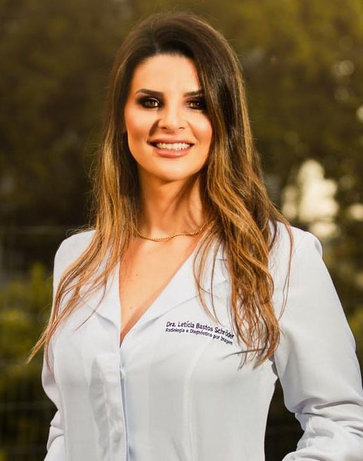 Dra. Leticia Bastos Schroder