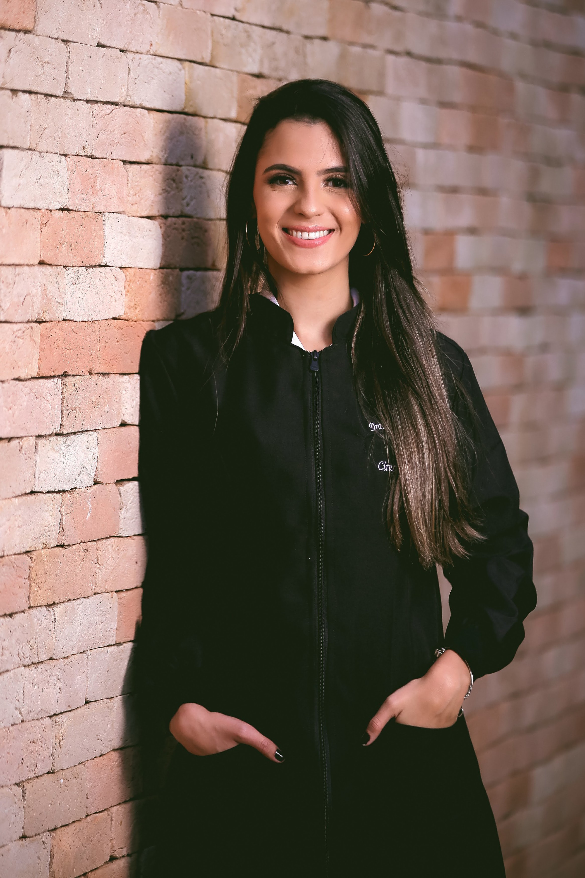 Dra. Ester — Cirurgiã-dentista da Ortosam