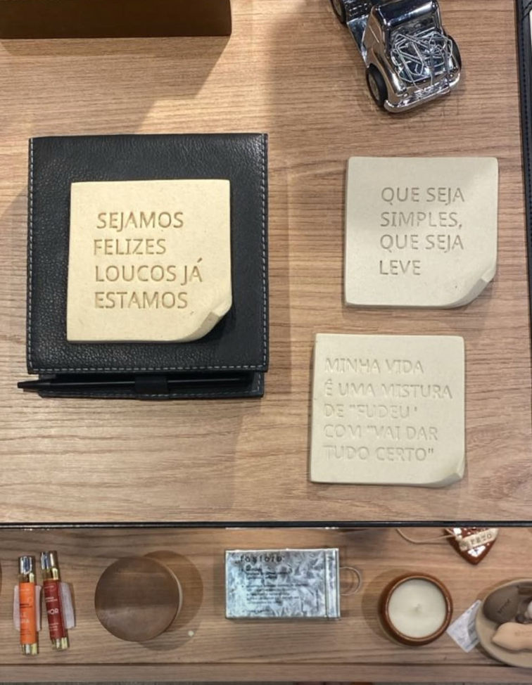 Peça de cerâmica Studio Renata Curado