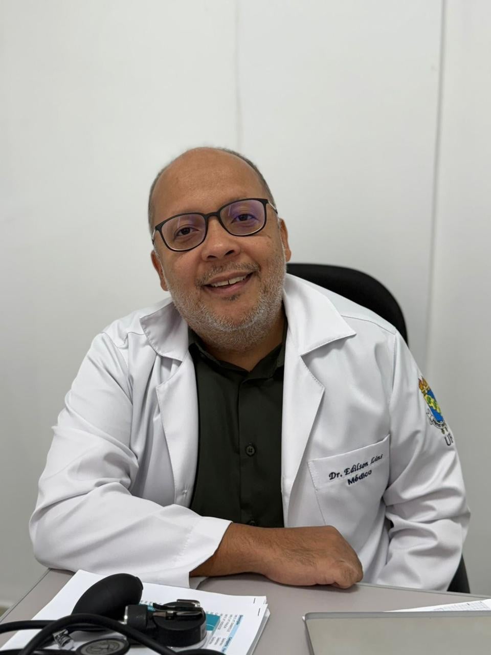 Dr. Edilson Lins