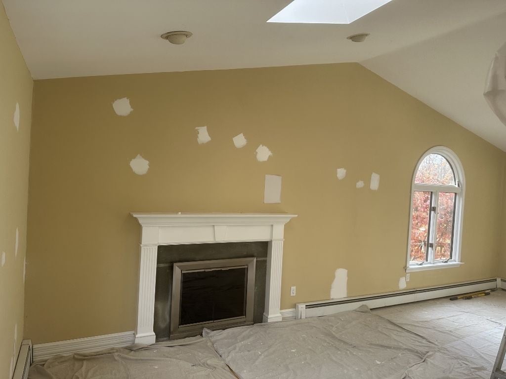 Interior room before painting by ENF Painting