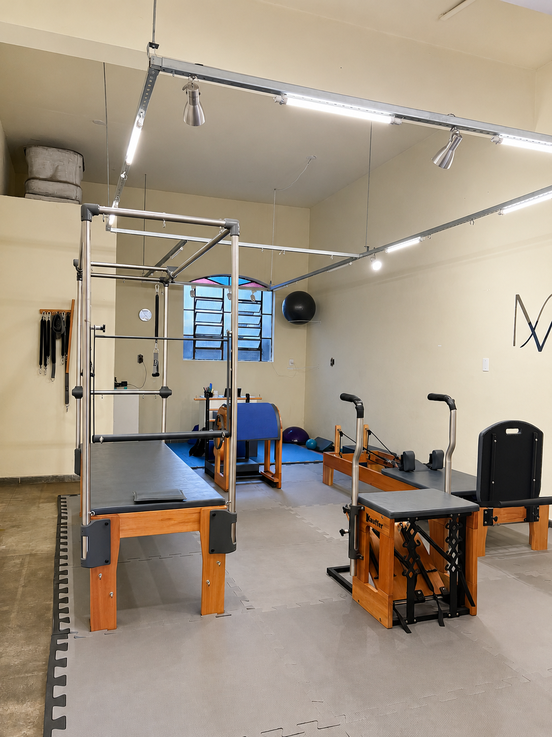 Estúdio Movitta Pilates e Fisioterapia, com equipamentos Kauffer