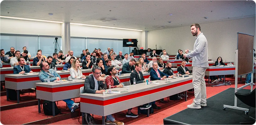 Imersão presencial no V4 Camp