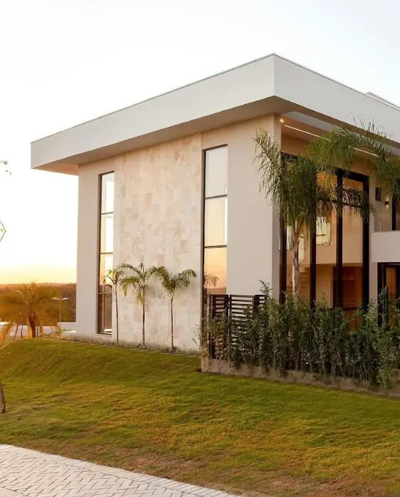 Travertino aplicado em obra