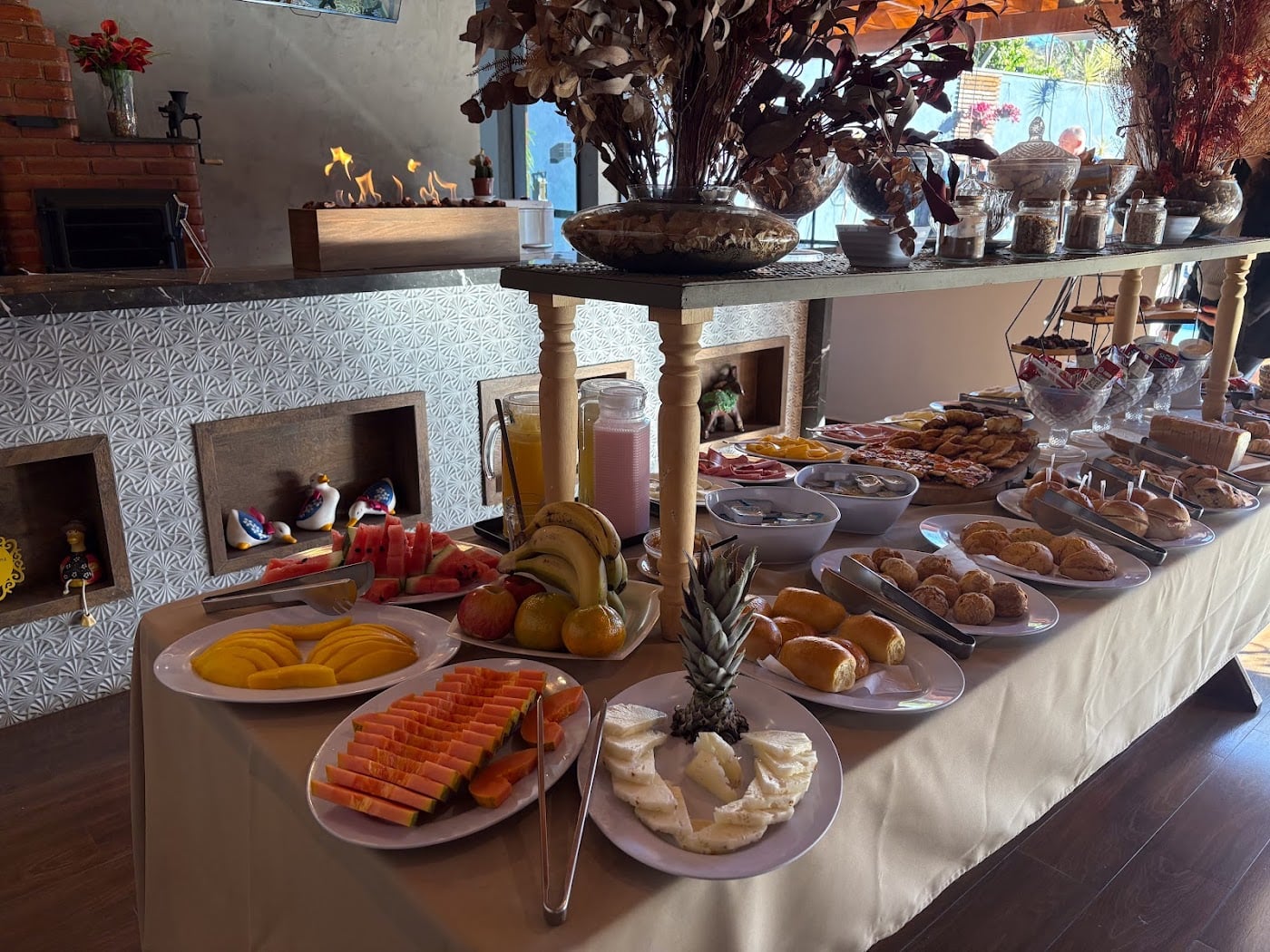Café da manhã do Recanto da Cascata