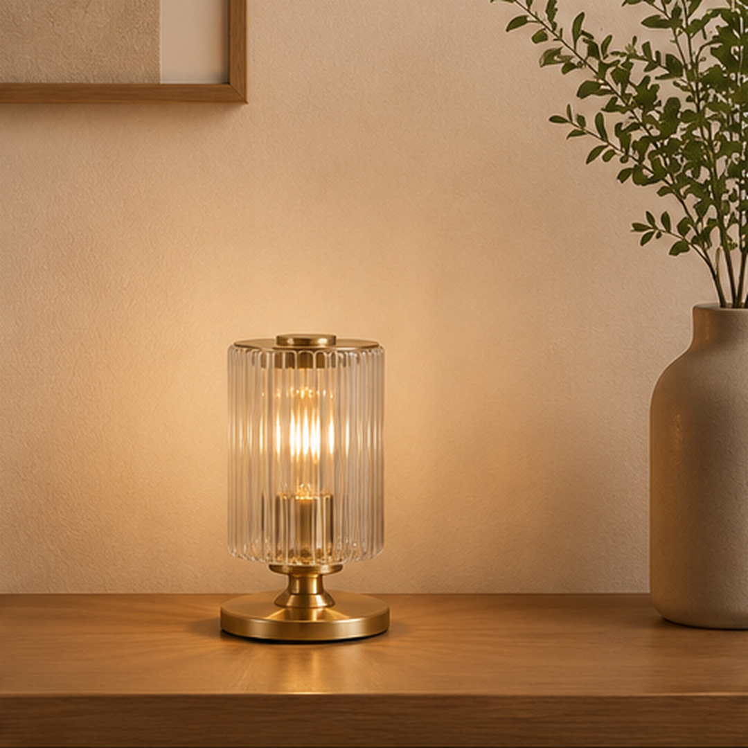 Abajur Tule Dourado aplicado em ambiente
