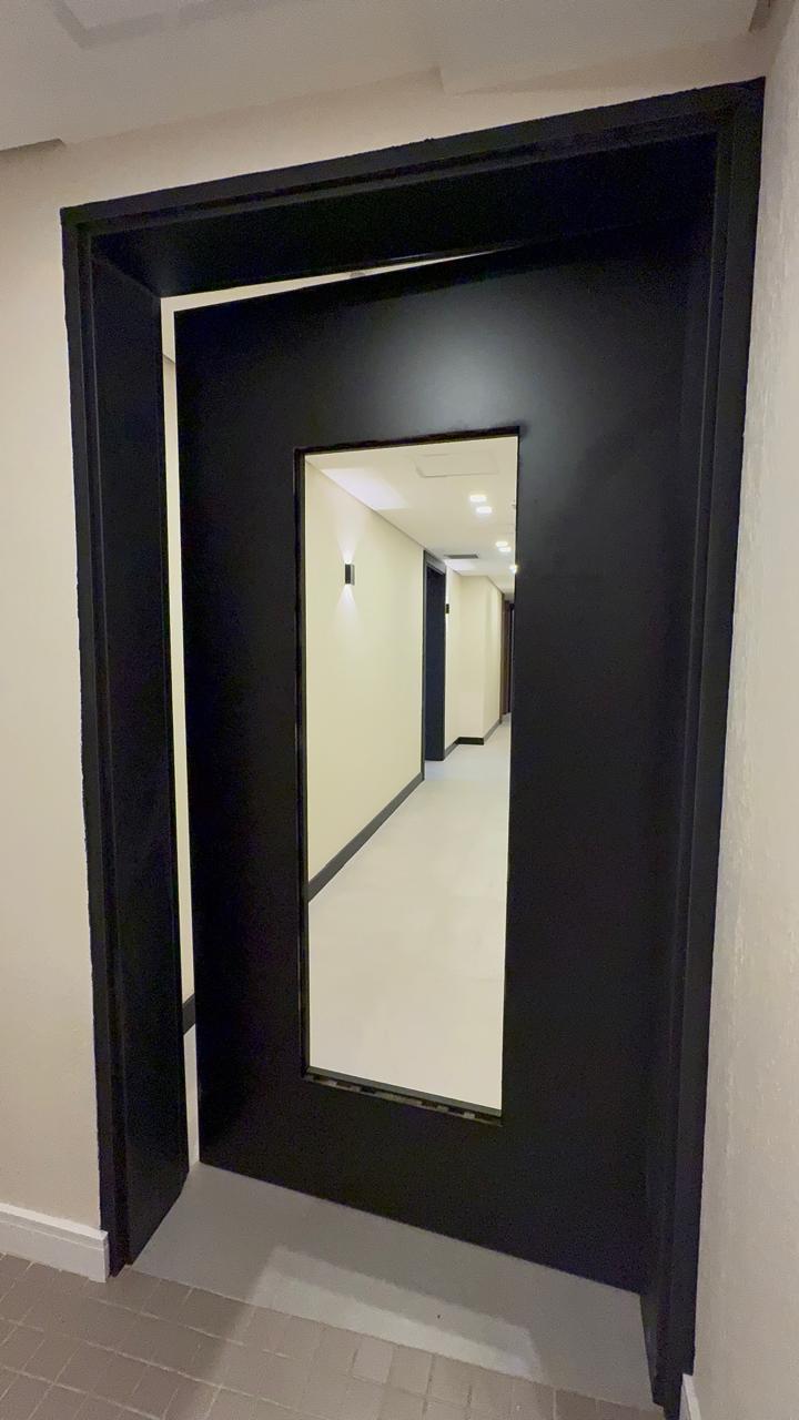 Portas Frisadas
