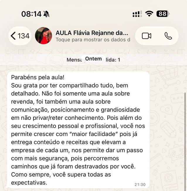 Comentário sobre a aula de revenda, mensagem no WhatsApp