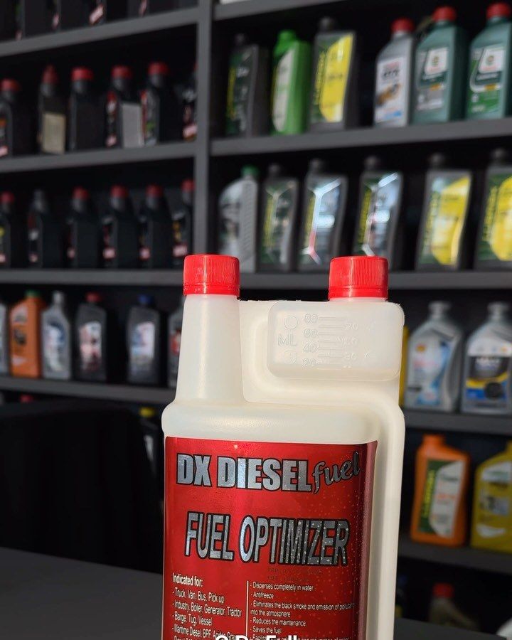 Aditivo DX Diesel Fuel Optimizer no balcão da LubriAuto