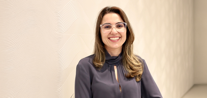 Dra. Larissa Soares Simão