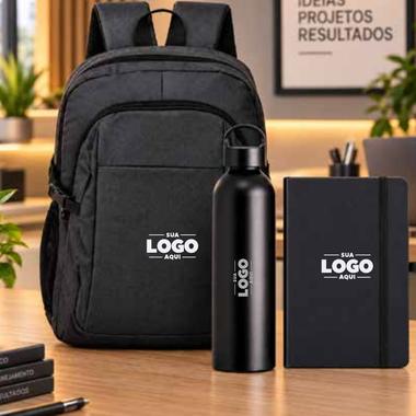 Mochila do Kit Mobilidade personalizado com a marca da empresa