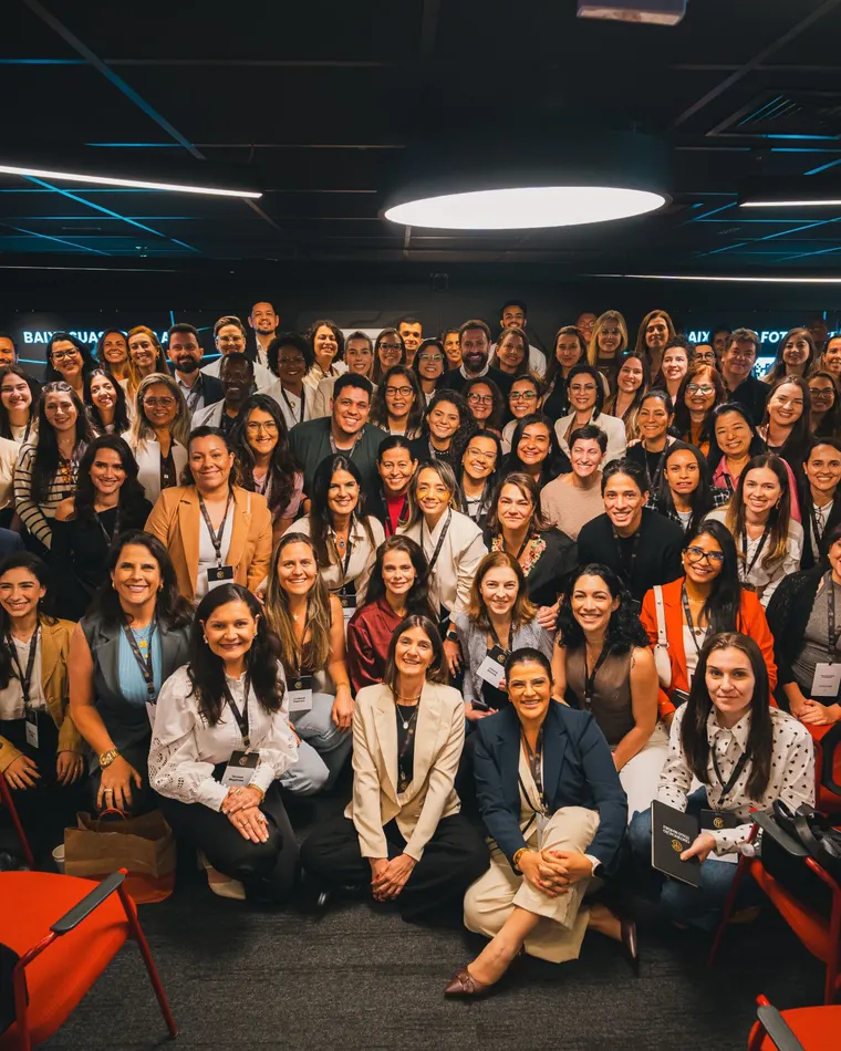 Foto da turma reunida com o Dr. Italo